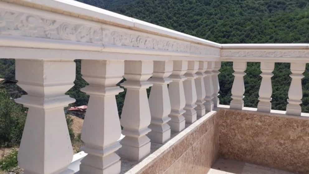 مزایای استفاده از نرده سنگی